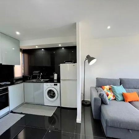 Apartment 2 By Homing *