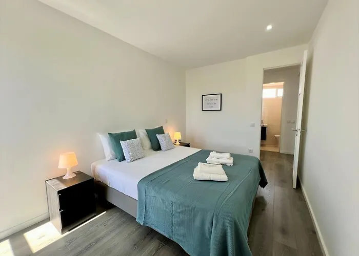 2 By Homing דירה *