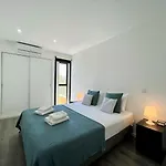 2 By Homing Apartman