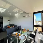 2 By Homing Apartman