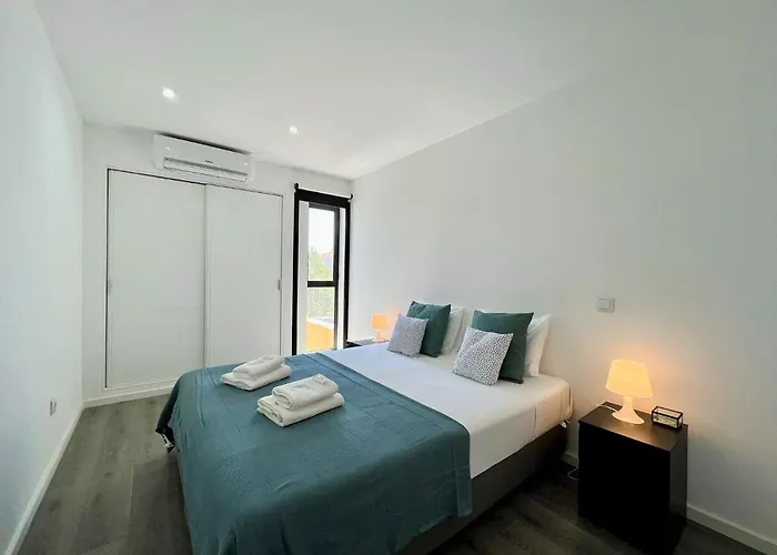 2 By Homing Apartman